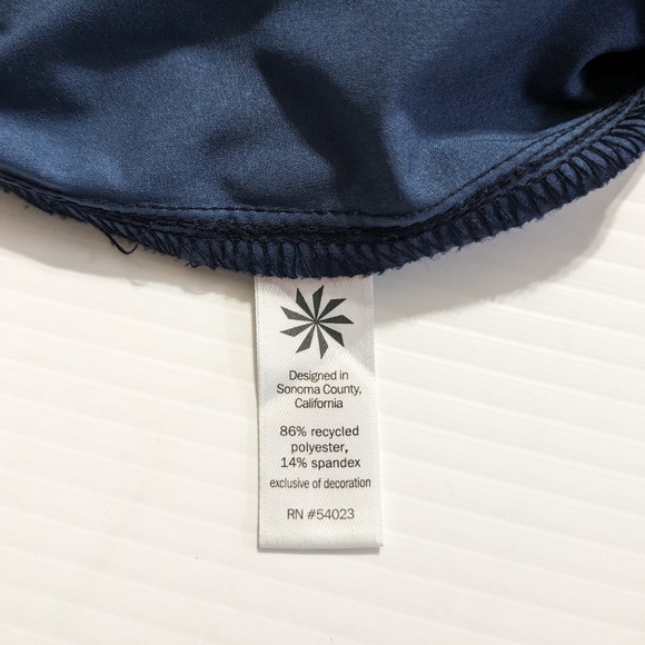 Athleta Stride Midtown Ankle Pant Blue Variegated Striated Pattern Size 6 - Picture 6 of 14